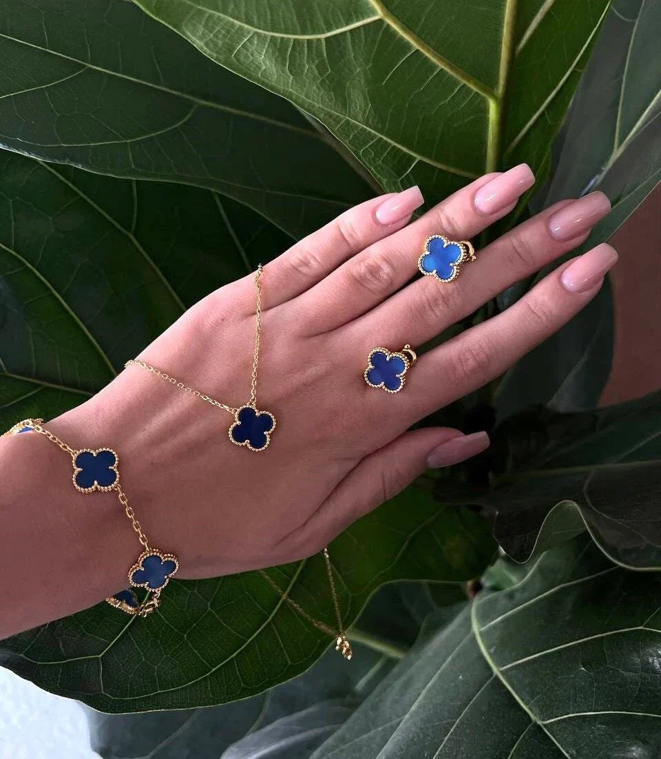 Blue Cleef Charm Bracelet | Gold