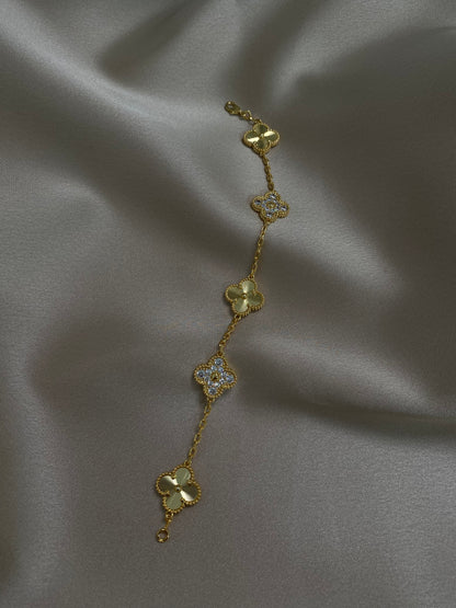 Diamante Gold Cleef Charm Bracelet